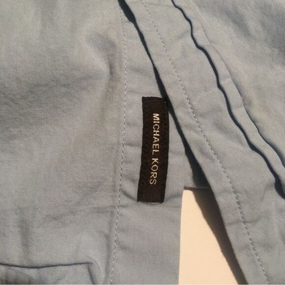 Michael Kors Men’s Classic Fit Short Sleeve Button Up Shirt Blue Size Medium - Picture 5 of 7